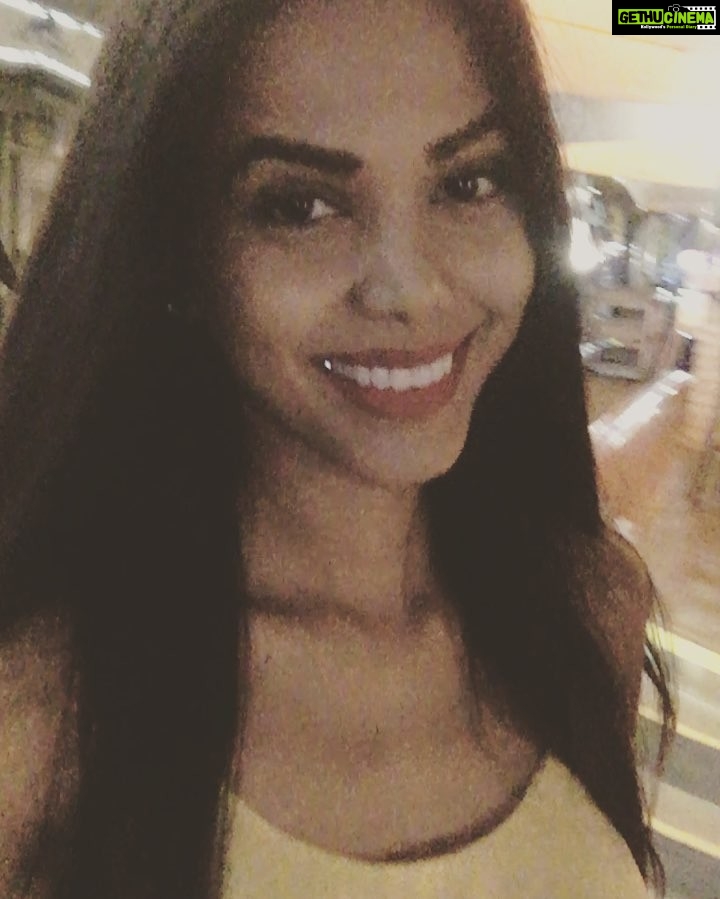 Natasha Suri Instagram - Singapore diaries! Clarke Quay, River side