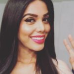 Natasha Suri Instagram - #natashasuri #hello #onsets #shootlife #insideedge #webseries