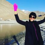 Natasha Suri Instagram - #pangonglake#pangong#ladakh#3idiots This is where the climax of the bollywood movie '3 idiots' was shot!