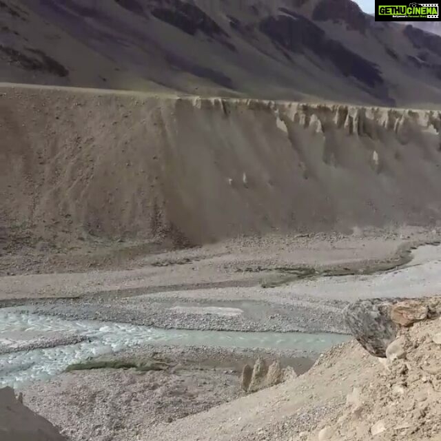 Natasha Suri Instagram - #sarchu#himachalpradesh#roadtrip#lowoxygenlevels#lehdiaries#enrouteleh