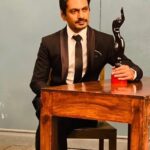 Nawazuddin Siddiqui Instagram - Thanking all my dear friends out there, who have shown an overwhelming response by watching my film #RaatAkeliHai & made me win the #BestActorAward Thank You @filmfare