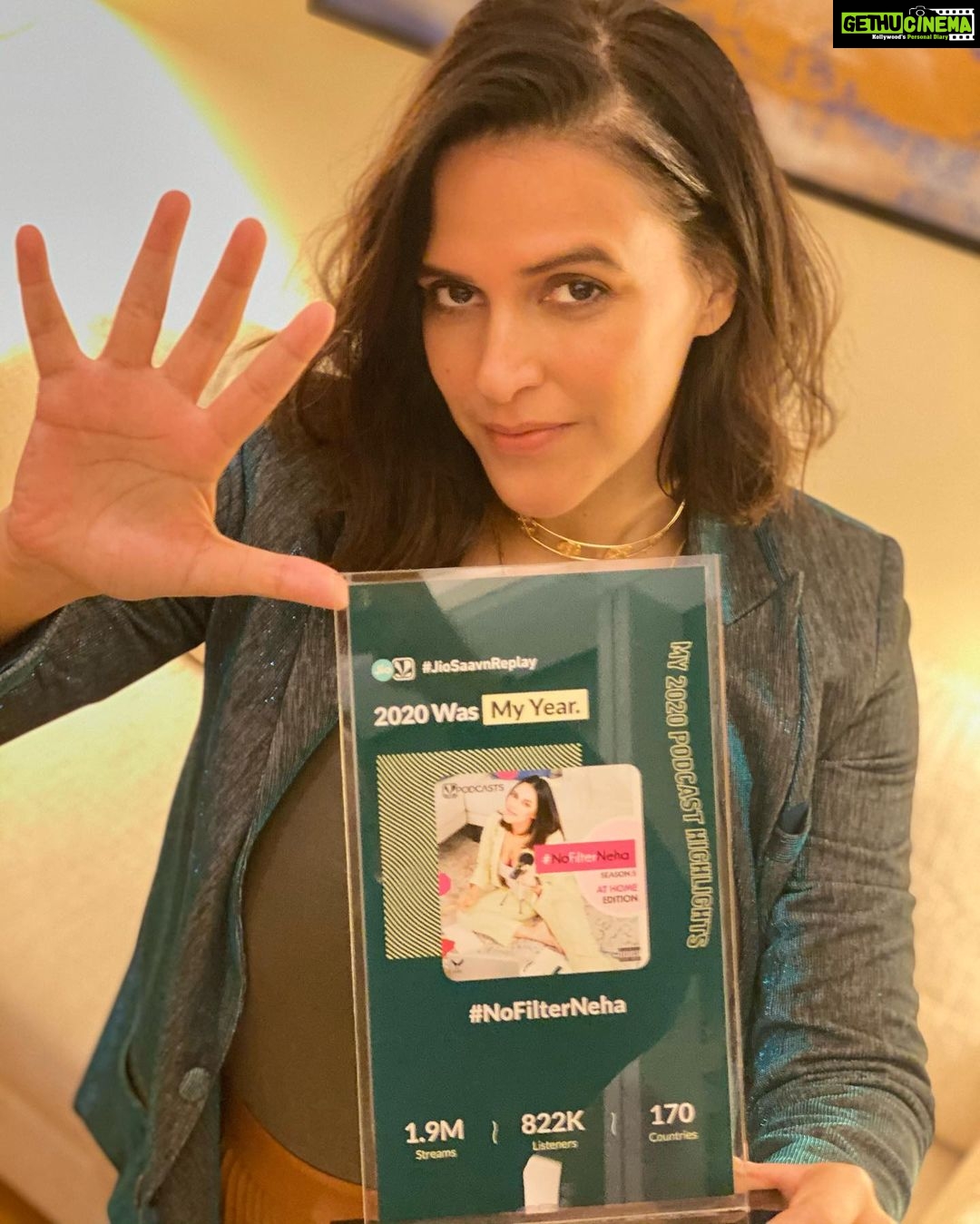 Neha Dhupia Instagram - One of the many cool 🤩things we did in #2020 ... #nofilterneha season 5 #athomeedition .... and here’s proof we did nt do that badly after all 😉... 1.9 million streams , 822k listerners and heard in 170 countries 👊 thank you for the love and a group hug to our guests , the team @jiosaavn @jiosaavnpodcasts @rishimalhotra @paramdeep212 #vin @wearebiggirl @think_ink_communications @blackcabofficial @thakkerrishi @gumanistylists @yountentsomo