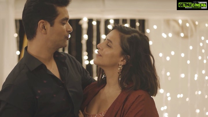 Neha Dhupia Instagram - On some days, nothing can go wrong. And if it’s Diwali, everything definitely only goes right. The @papabrandsinc Papa Audio Mighty Speakers are as unbreakable as our unbreakable bond. And that’s the beauty of it. #unbreakablespeakers #papaaudio #papaaudiospeakers #speakers #music #workout