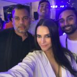 Neha Dhupia Instagram - A big shout out to my buds at @jiosaavn .... this evening was surreal .... well done team @jiosaavn @rishimalhotra ❤️❤️❤️❤️ @paramdeep212 @vinodhbhat