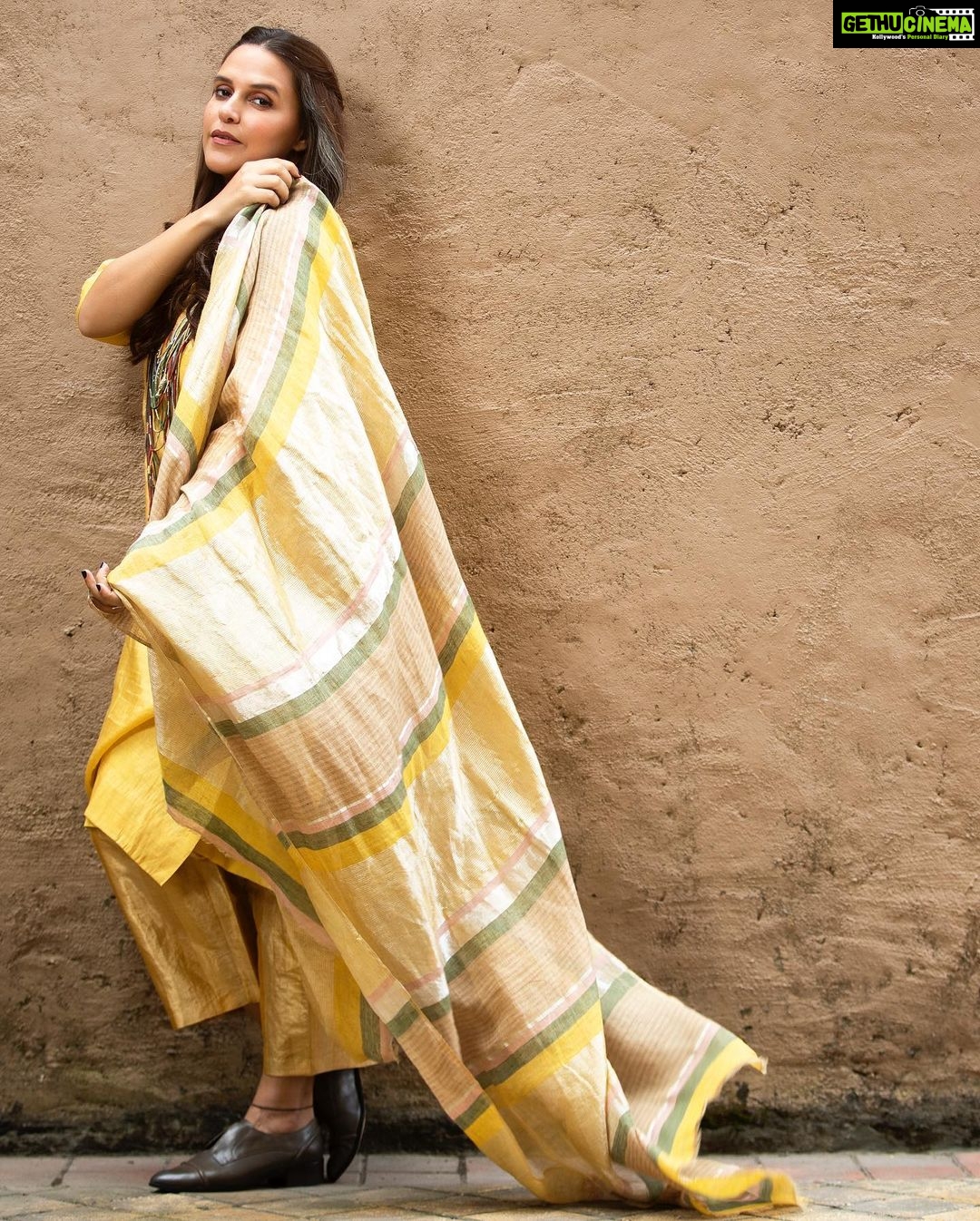 Neha Dhupia Instagram - Mellow yellow π ... in @anavila_m for #banegaswasthindia #banegaswasthindia for @ndtv styled by @meherahmed co ordinate by @elevate_promotions muah @elishab_mua @hamidahairartis πΈ @nitisharoraofficial