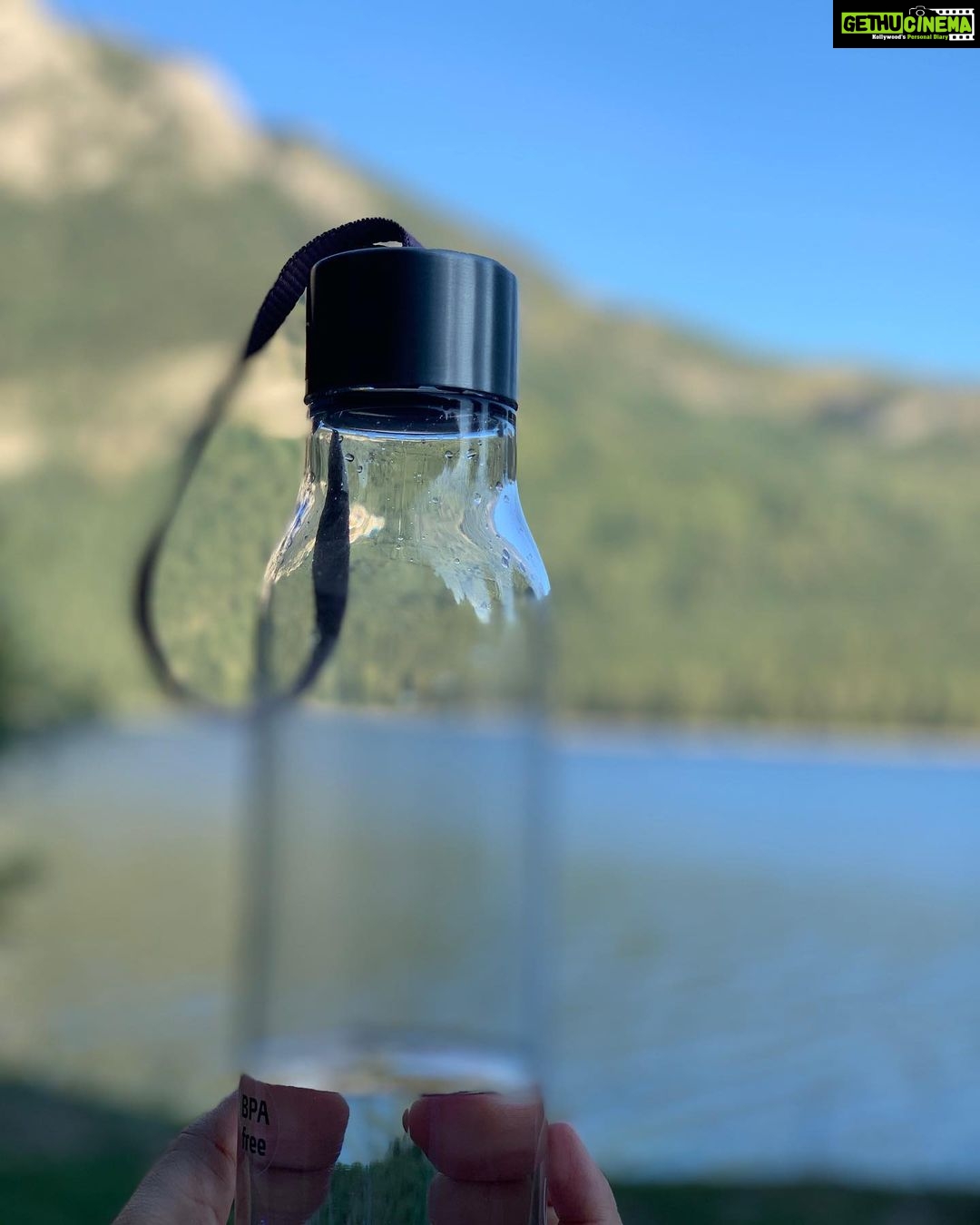 Neha Dhupia Instagram - Lake in a bottle... #vivamayr #altaussee #hydrate #water #earth #lake VIVAMAYR Altaussee