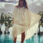 Neha Dhupia Instagram - That’s my idea of a #Sunday 🌟🦋... @beachcomber_hotels #dinarobinbeachcomber #beachcomberexperience #mauritius 📸 @angadbedi