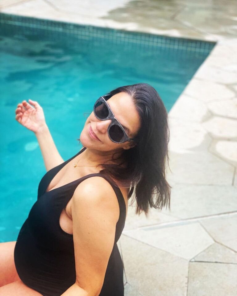 Neha Dhupia Instagram - Pool 🏊‍♀️ party for two 🤰