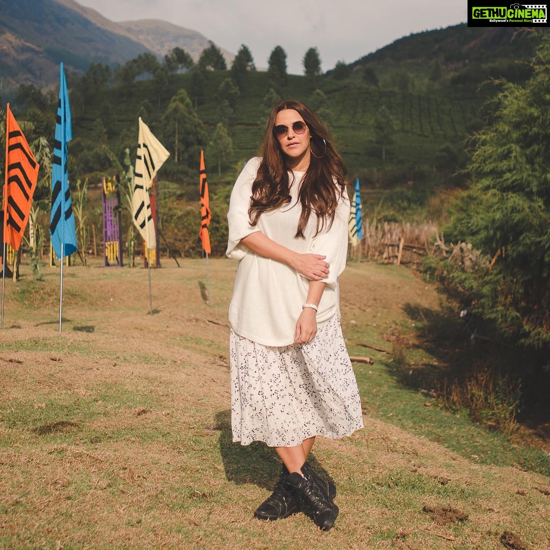 Neha Dhupia Instagram - Another beautiful day in #munnar ... soaking up the sun ๐on the sets of #roadiesrealheroes ... @mtvroadies @mtvindia ๐ธ @rjdeigg