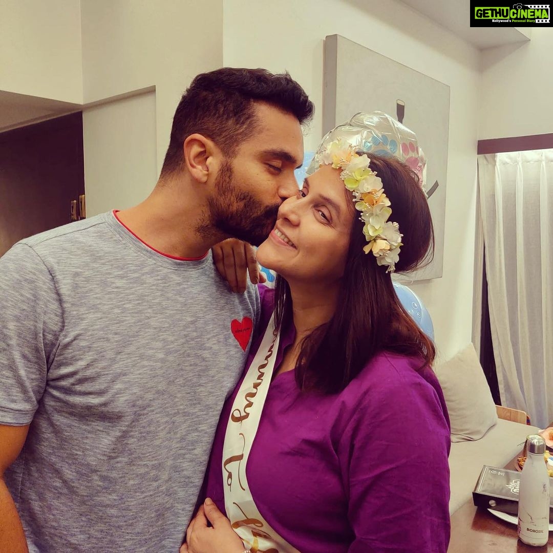 Neha Dhupia Instagram - All you need is love love love ❤️ … #babydaddy 🤰@angadbedi ❤️