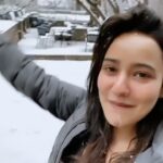 Neha Sharma Instagram – #mood #chicago #snow #reelsinstagram #reels #reelitfeelit ❄️⛄️ Chicago Downtown