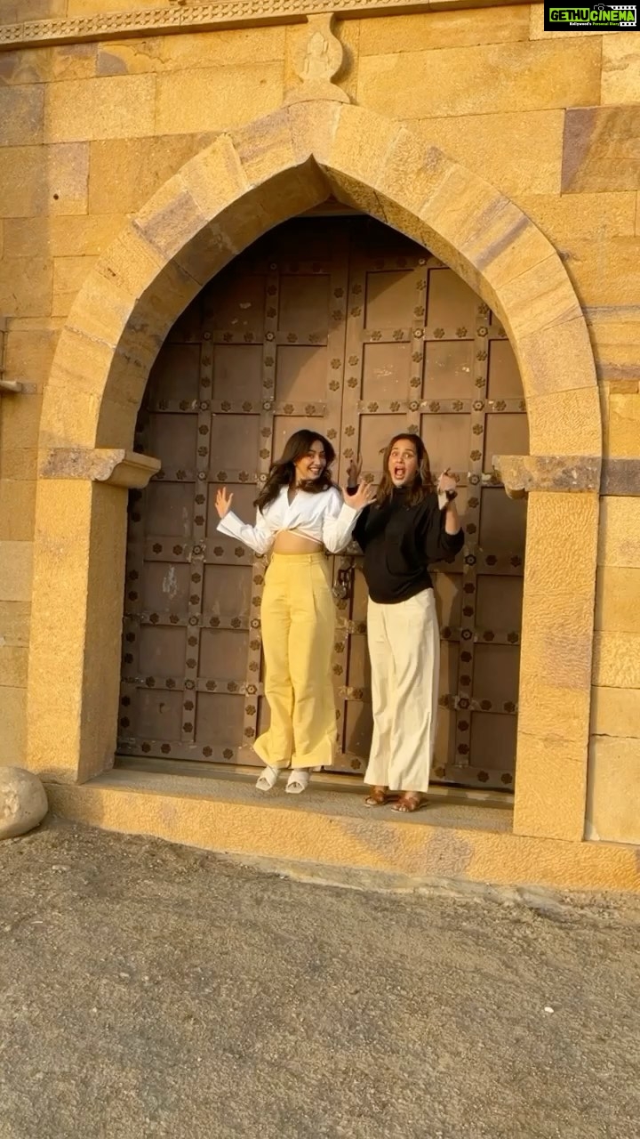 Neha Sharma Instagram - This was my first visit to Rajasthan and I have to say, it will be etched in my memory forever.Sharing a few glimpses of the magical weekend that went by. An unforgettable experience,a place so rich in history and culture with an unmatched hospitality. The warmth which we received ,the impeccable attention to the smallest detail to make it feel like home,the music and magic in the air will remain one of my fondest memories. Thank you @suryagarh for having us and this experience. 💫