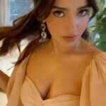 Neha Sharma Instagram – 💫💕🌸