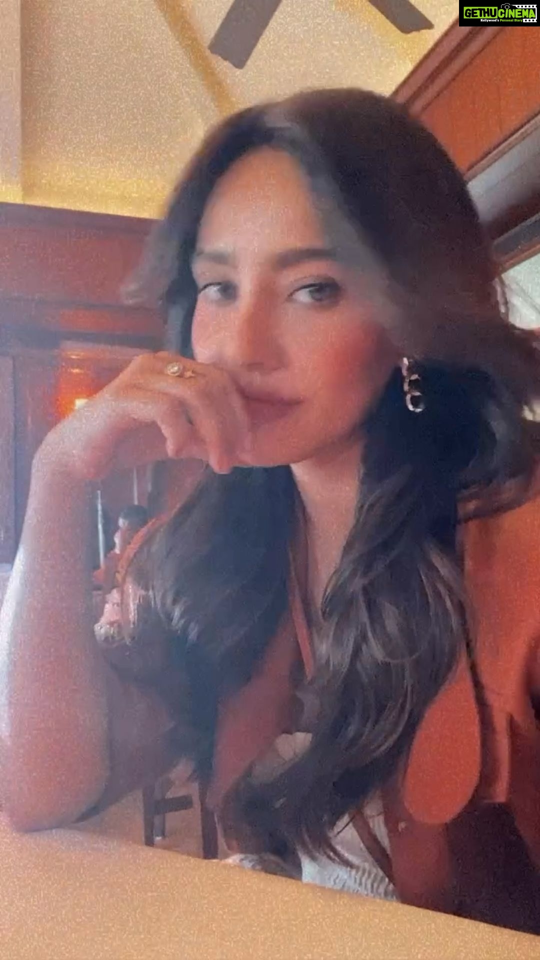 Neha Sharma Instagram - Just a great hair and makeup day 🤪 #shootlife