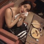 Neha Sharma Instagram - Can someone take me to a restraunt now #foodonmymind #thosewerethedays❤️