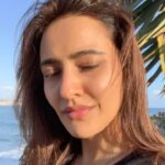 Neha Sharma Instagram - ☀️🌊🏝🐬