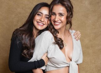 Neha Sharma Instagram - 💕 @aishasharma25 #sharmasisters 👯‍♀️