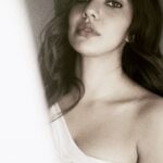 Neha Sharma Instagram – 👀