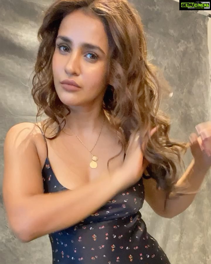 Neha Sharma Instagram - Happy birthday baby sis ..I love you as much as I love coffee 🤪 !! Was just reflecting on the times gone by , and everything is full of more magic with siblings around. Especially with the one , who almost destroys your Nespresso machine with her matcha daily , or burns the food every time she says she’s cooking and kills your plants every time you are away .😂🤣 . I love having you as my partner in crime in everything . I have got your back , now and always . Always stay just the way you are . Here’s to you being crazy , wild and just you always . Heres wishing you all that you want now and forever @aishasharma25 💕💫🎂🥳🥂 #sharmasisters #happybirthday #siblings
