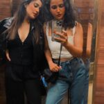 Neha Sharma Instagram – Week that went by 🐶👯‍♂️💕 #saturdaynight #saturday #sharmasisters #photodump