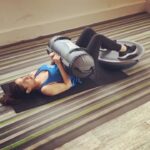 Neha Sharma Instagram – I’m literally exhausted after this session..I need to be in bed all day now💤💤 thanx @ant_pecs for killing me #workoutoftheday
