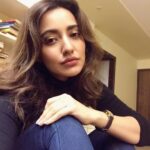 Neha Sharma Instagram - Blue jeans, black shirt Walked into the room you know you made my eyes burn..my twist to the Lana del ray song..#alwaysloveclassics #bluejeans #blackops