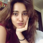 Neha Sharma Instagram – Good morning lovers! #feelingallchargedup #bedhair #nomakeup #lovemorningslikethese ☀️❤️