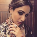Neha Sharma Instagram – Love those jewels @mahesh_notandass ❤️