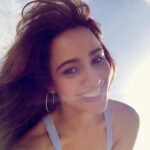 Neha Sharma Instagram - Hello sunshine!🌞