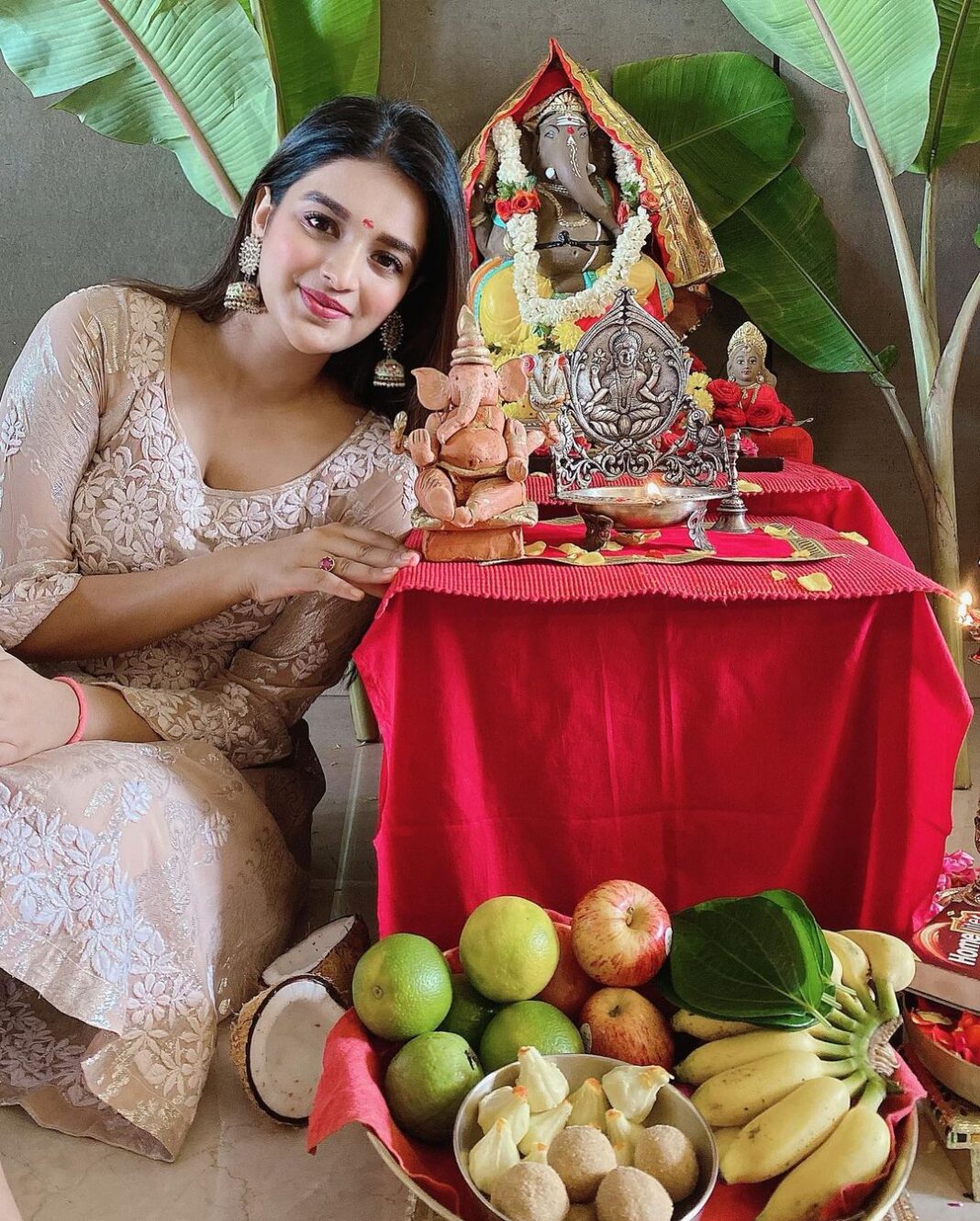 Nidhhi Agerwal Instagram - Happy #ganeshchaturthi 🙏🏼 wishing you all a prosperous year ahead.. only good things ahead 🌟
This Ganesha is made by me.. an eco -friendly choice. All you need is clay 😊 please make an eco-friendly choice. ✨✨✨✨ Nidhhi Agerwal Instagram - Happy #ganeshchaturthi 🙏🏼 wishing you all a prosperous year ahead.. only good things ahead 🌟 This Ganesha is made by me.. an eco -friendly choice. All you need is clay 😊 please make an eco-friendly choice. ✨✨✨✨