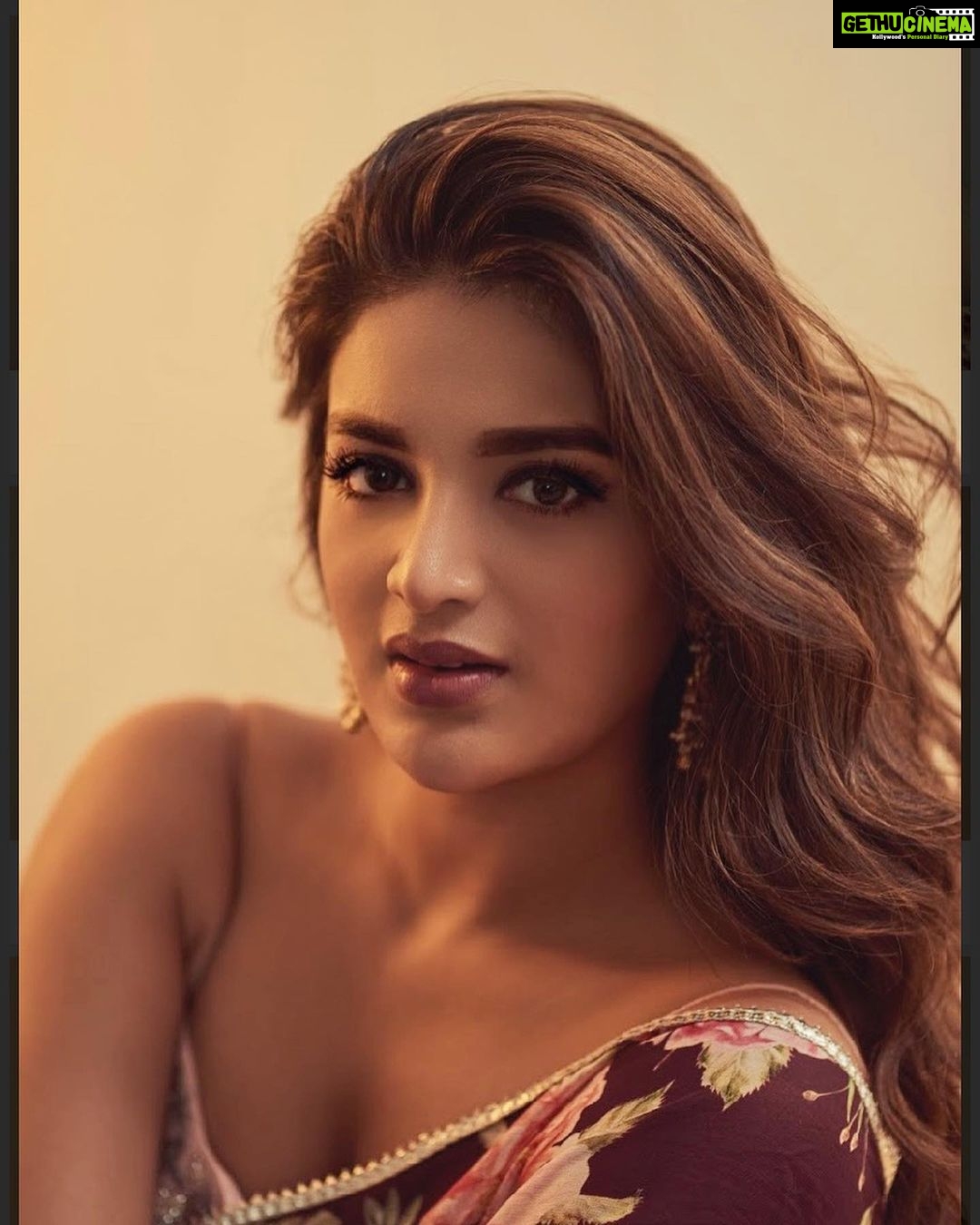 Nidhhi Agerwal Instagram - I stepped into my worth and never looked back ๐๐๐งถ๐ฆ๐ฏ๐ป๐๐๐๐ฅฎ๐ฐ๐ธ๐ธ๐ฎ๐บ Saree: @geethikakanumilli_official Pic: @akshay.rao.photography Styled by @officialanahita x @makeupartisttamanna