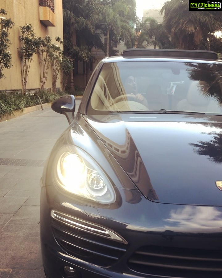 Nidhhi Agerwal Instagram - Hello beauty 🦋 welcoming this decade with all things wonderful 🙏🏼 #grateful #porsche #2020