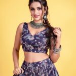 Nidhhi Agerwal Instagram – French braid for the desi in me 🧚🏻‍♀️ Outfit: @pleatslabel
Jewellery: @sangeetaboochra x @cottonsjaipur
Pic: @i_ak_photographer 
Styled by @officialanahita