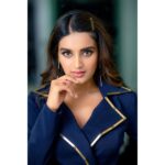 Nidhhi Agerwal Instagram - Caption this..