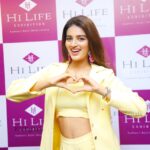 Nidhhi Agerwal Instagram - 🌟