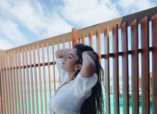 Nidhhi Agerwal Instagram - Good morning 🦋 song out today at 11am #maldives #beach #tan #ismartshankar #blues Maldives