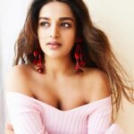 Nidhhi Agerwal Instagram -