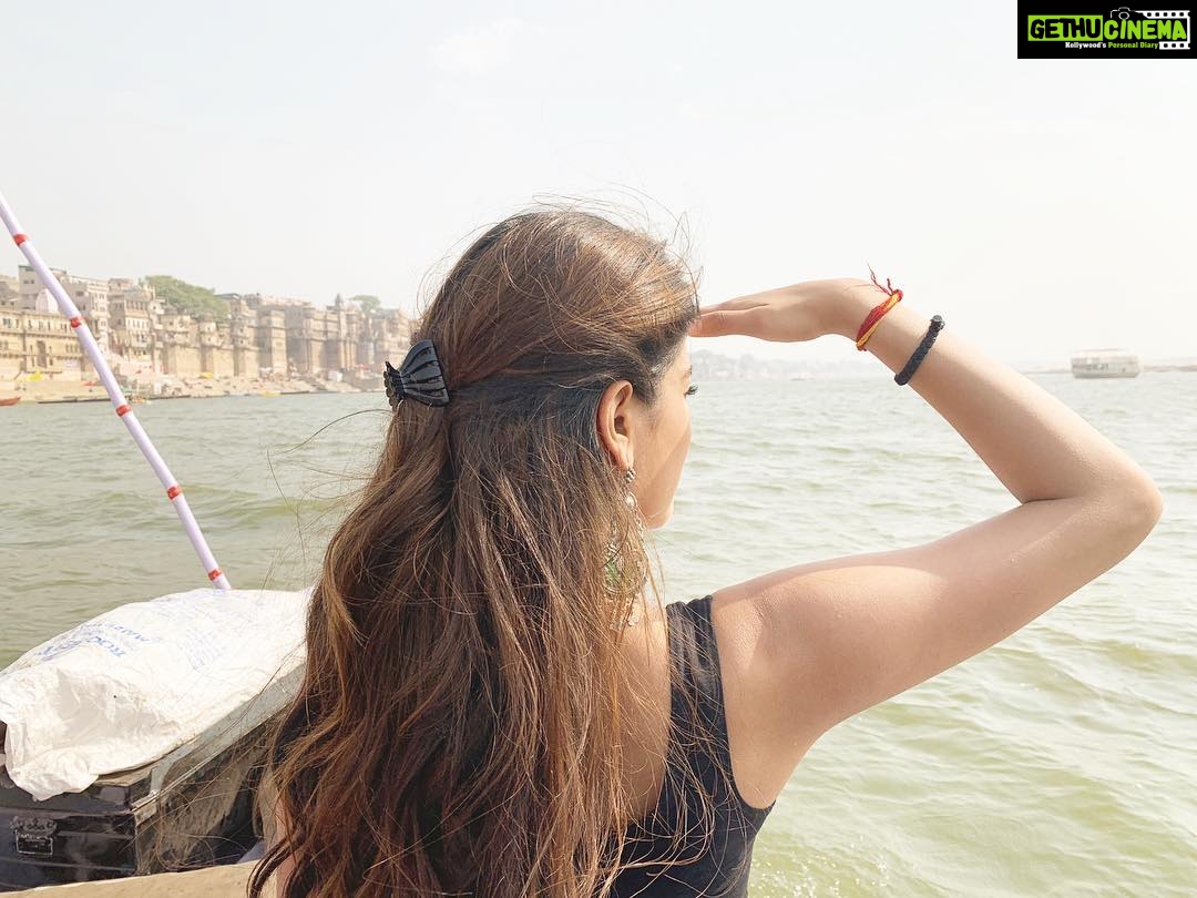 Nidhhi Agerwal Instagram - Good morning from #varanasi Found my way 🦋 Varanasi, India