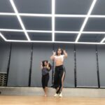 Nidhhi Agerwal Instagram - I’m back at it! Chilling to taki taki 💋 @dimplekotecha #dance #fashionfridays #dancehall @djsnake