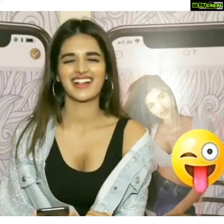 Nidhhi Agerwal Instagram - Mood for today ✌🏻😝✌🏻