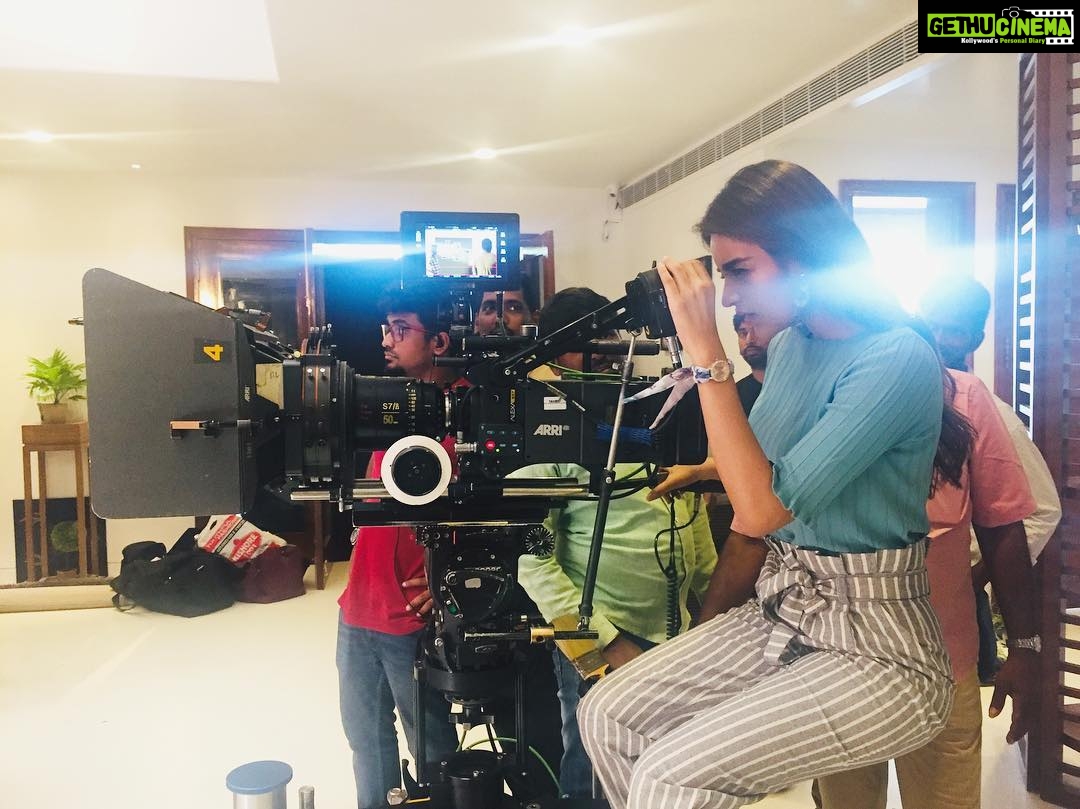 Nidhhi Agerwal Instagram - Sitting in the chair of the best! @george_dop ✨✨✨✨ #onset #mrmajnu