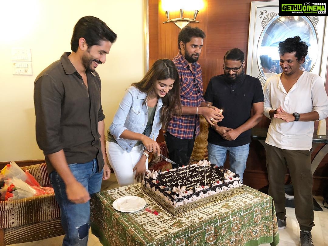 Nidhhi Agerwal Instagram - Celebrated my birthday on the sets of #savyasachi.. sweetest people.. thank you for the warm wishes! 😁🤗 Hyderabad