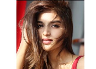 Nidhhi Agerwal Instagram - ☀️ 📸 @sashajairam Styling @shimulpatell