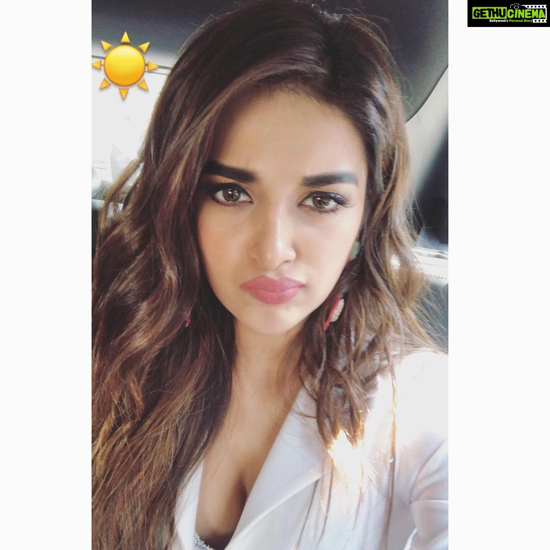 Nidhhi Agerwal Instagram - Wisdom tooth pain.. please go away 🙄 I want to keep this wisdom 🤓 Mumbai, Maharashtra