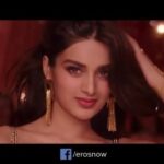 Nidhhi Agerwal Instagram – #shakekaraan crosses 50 million views!! ❤️ my first day ever on set!!
Link in bio