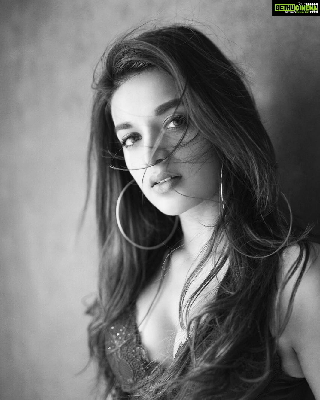Nidhhi Agerwal Instagram - Only love. @farrokhchothia