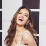 Nidhhi Agerwal Instagram - Always 😂 don't know why ☺️
