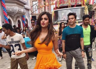 Nidhhi Agerwal Instagram - 💋 HMU @shaanmu Styling @sonaakshiraaj