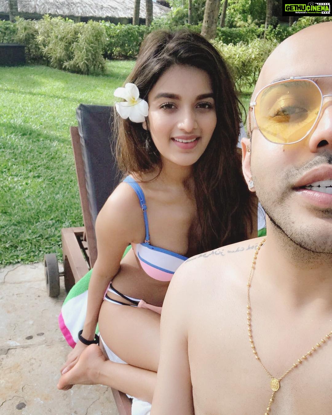 Nidhhi Agerwal Instagram - With the social media king in #goa Many more to come π΄ππ΄πΈπΈπΈ @shaanmu @kishushroff