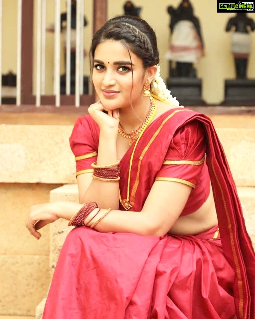 Nidhhi Agerwal Instagram - Wishing you all a #happysankranti #pongal have a wonderful year ahead! Feeling blessed this year as two of my films #eeswaran and #bhoomi release today 🙏🏼✨